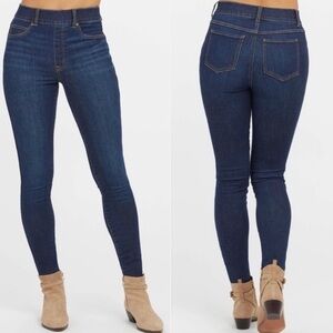 Spanx Pull-On Ankle Skinny